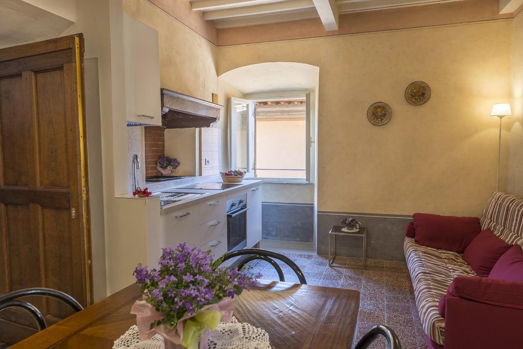 I Bei Ricordi - Historic Centre Apartment 6 Arezzo Ngoại thất bức ảnh