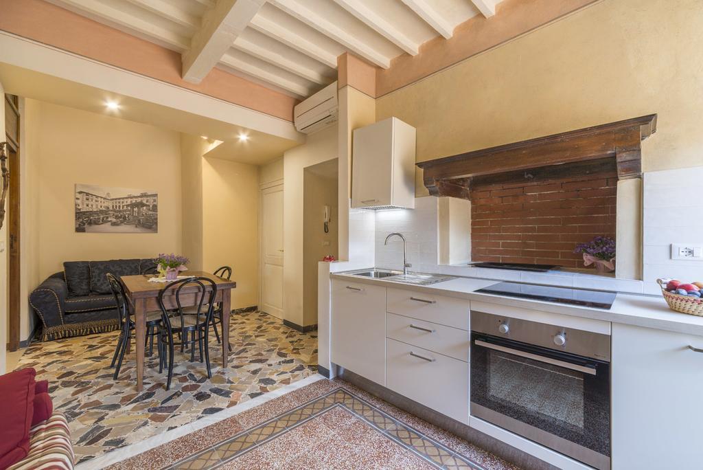 I Bei Ricordi - Historic Centre Apartment 6 Arezzo Ngoại thất bức ảnh