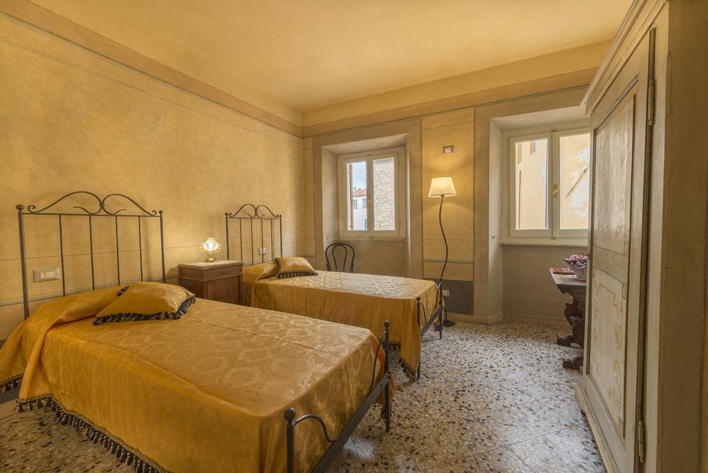 I Bei Ricordi - Historic Centre Apartment 6 Arezzo Ngoại thất bức ảnh